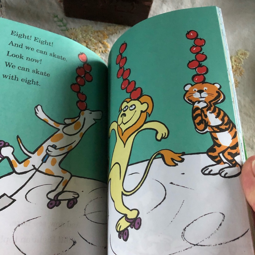 Dr Seuss "Ten Apples Up On Top" Early Moments printing 2010 - Picture 8 of 13